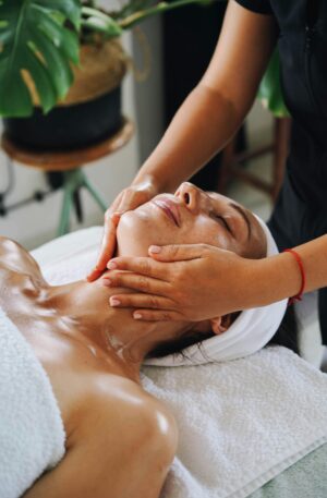 Hidratación Facial con Maderoterapia 90 Minutos